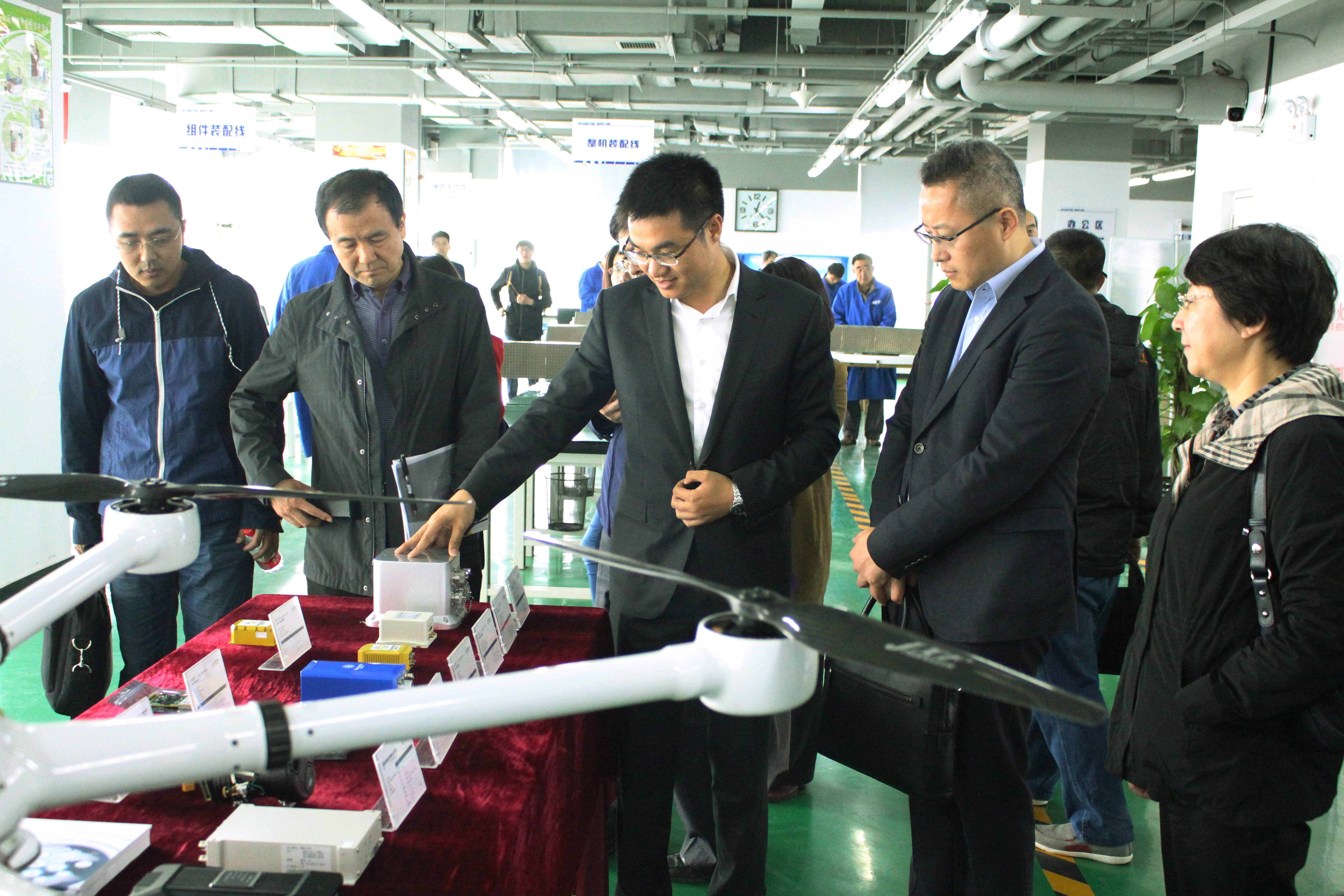 “北斗惯性+”助推北斗大规模产业化应用 国家发改委等一行领导专家莅临Stake宇达调研指导